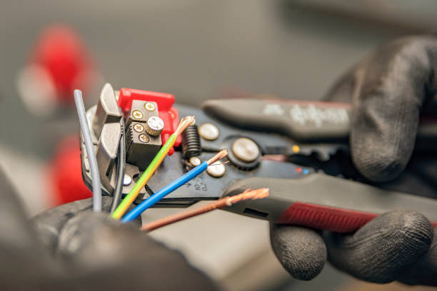 Best Local Electrician Companies  in Grand Coulee, WA